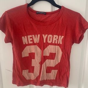 New york cropped tee